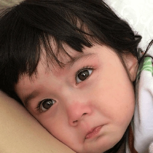 Figurinha de baby crying para WhatsApp (2 de 15)