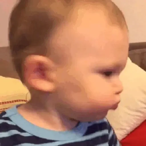 Figurinha de Baby random 🧸🪁🍭 para WhatsApp (6 de 19)