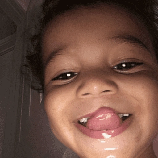 Figurinha de Bebês muito fofinhos ❣️😍 para WhatsApp (1 de 15)