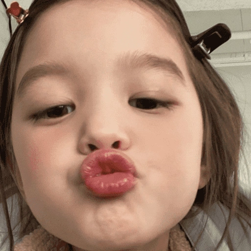 Figurinha de Bebês muito fofinhos ❣️😍 para WhatsApp (9 de 15)