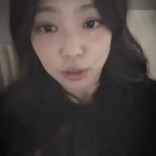 Figurinha de Jennie. | @illvocano  𝐇aki. para WhatsApp (3 de 21)