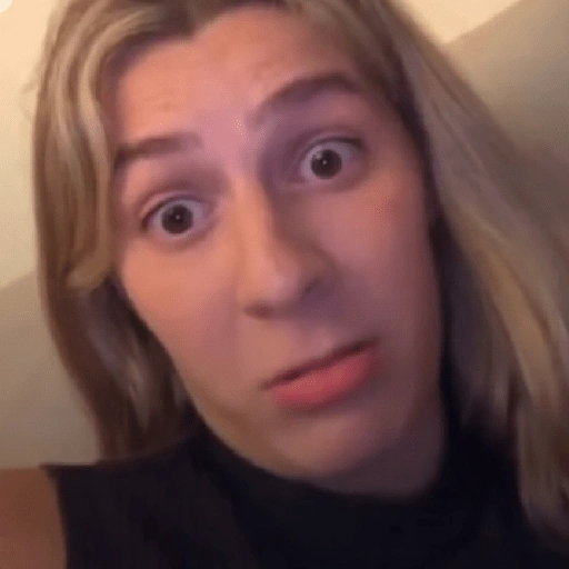 Figurinha de MALÉVOLA ALVES 🙋🏼‍♀️ para WhatsApp (11 de 17)