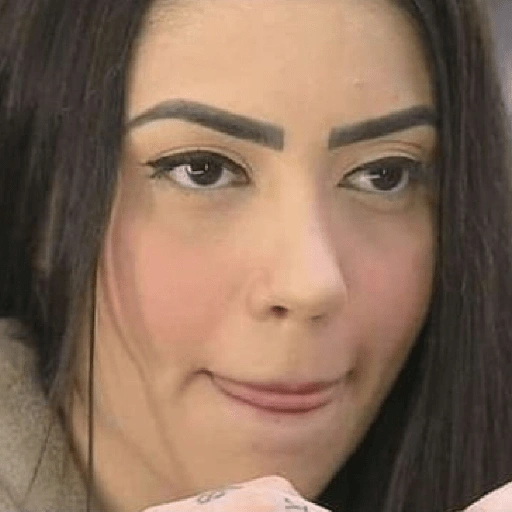 Figurinha de MC Mirella | Memes e Reações para WhatsApp (10 de 23)