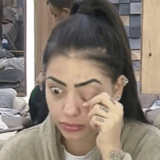 Figurinha de MC Mirella | Memes e Reações para WhatsApp (14 de 23)