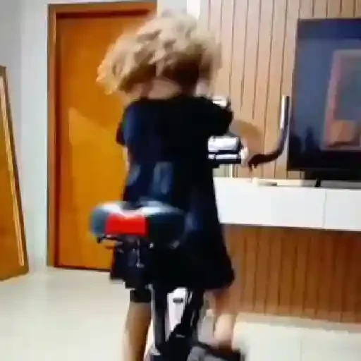 Figurinha de Mini divas pra reagir ✨️ para WhatsApp (16 de 16)