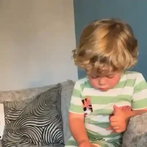 Figurinha de Niños ✨🧒🏻👧🏻 (3 de 20)