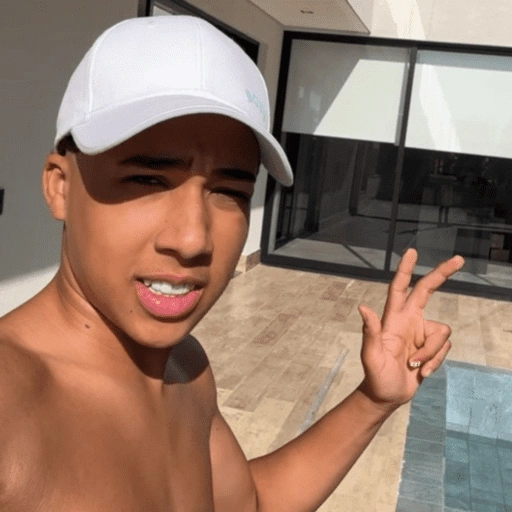Figurinha de Nino Abravanel reações para WhatsApp (1 de 17)