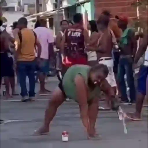 Figurinha de QUERO DANÇAR COM VC💃🏻🕺🏽 para WhatsApp (1 de 16)