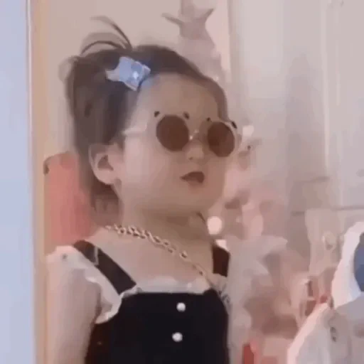 Figurinha de REAÇÕES DE CRIANÇAS 🤣 (13 de 15)
