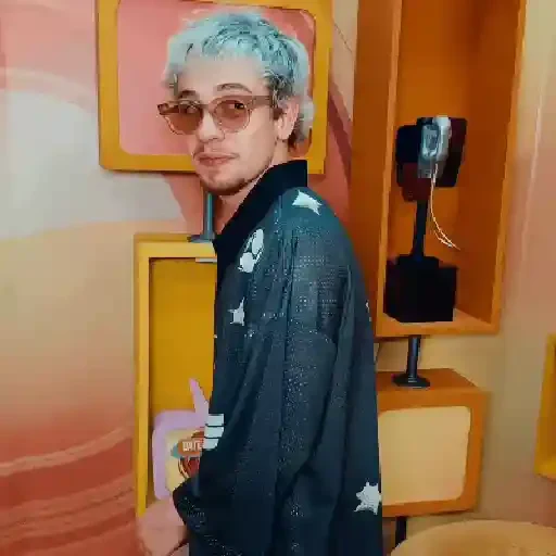 Figurinha de REAÇÕES EM ALTA 🚨 (13 de 14)