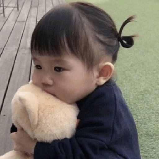 Figurinha de Reagindo com Coreaninha😍 (4 de 18)